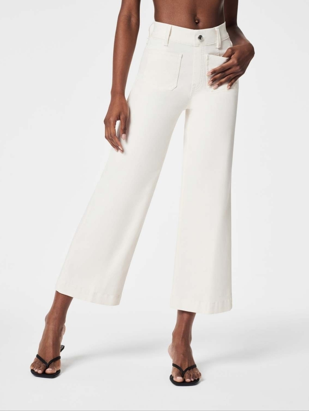 Spanx EverWear Cropped Wide Leg Jeans With Patch Pockets In White Size Small
